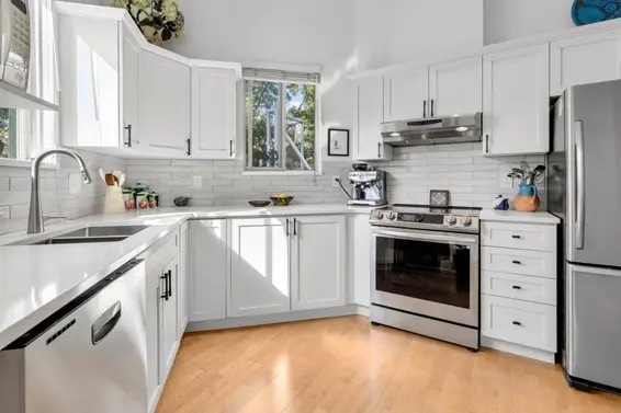413 128 West 8th Street, North Vancouver For Sale - image 12