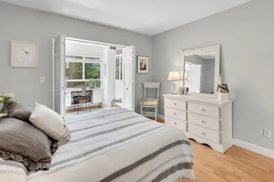 413 128 West 8th Street, North Vancouver For Sale - image 18