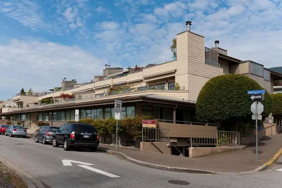 202 225 24th Street, West Vancouver