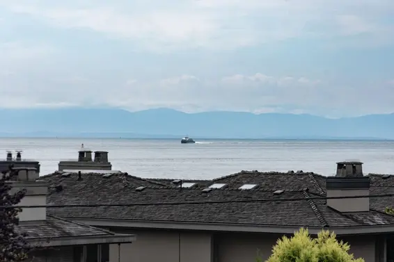 202 225 24th Street, West Vancouver For Sale - image 2