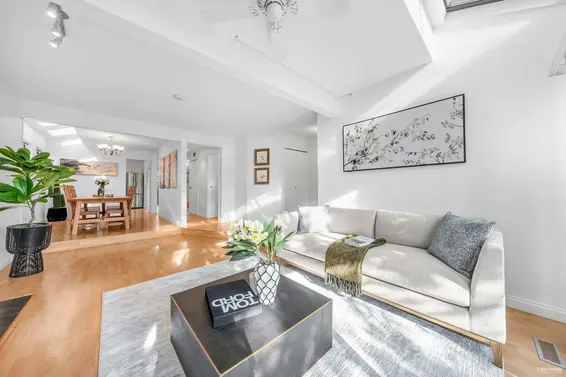 252 East 21st Street, North Vancouver For Sale - image 11