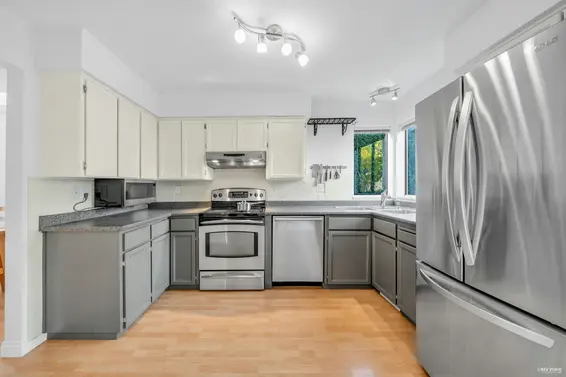 252 East 21st Street, North Vancouver For Sale - image 17