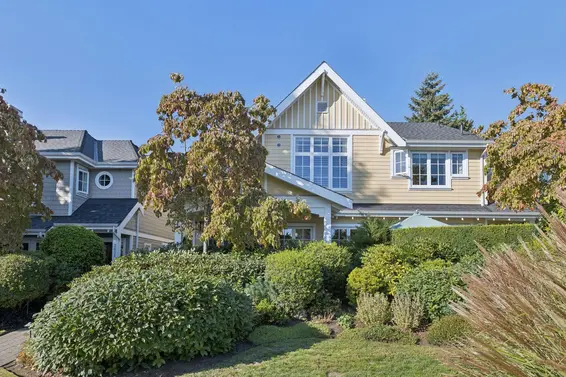 2015 Esquimalt Avenue, West Vancouver For Sale - image 1