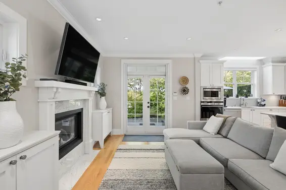 2015 Esquimalt Avenue, West Vancouver For Sale - image 13