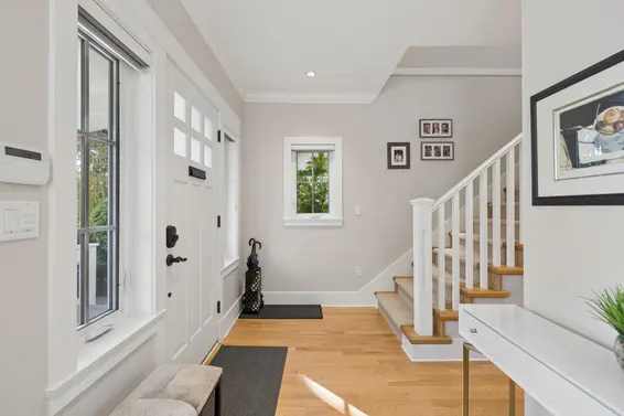 2015 Esquimalt Avenue, West Vancouver For Sale - image 3