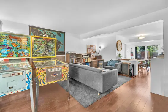 825 West 20th Street, North Vancouver For Sale - image 12