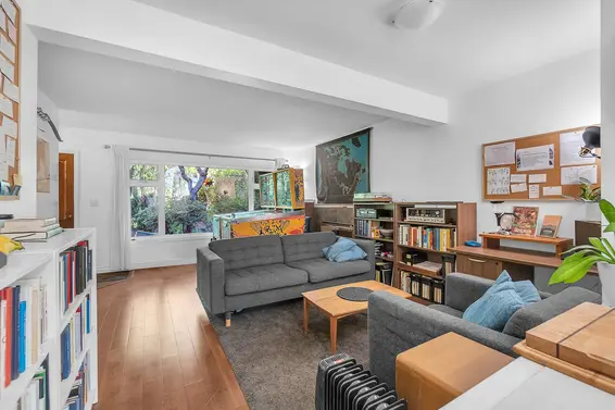 825 West 20th Street, North Vancouver For Sale - image 5