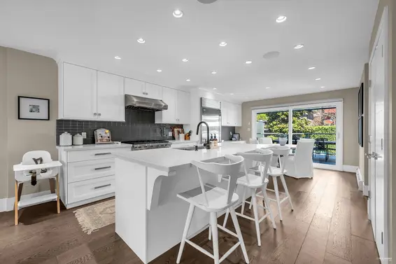 1251 Clyde Avenue, West Vancouver For Sale - image 12