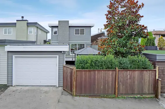 1251 Clyde Avenue, West Vancouver For Sale - image 40
