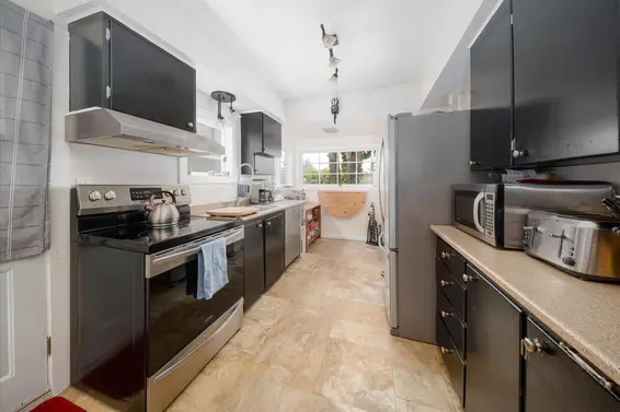 322 East 25th Street, North Vancouver For Sale - image 7