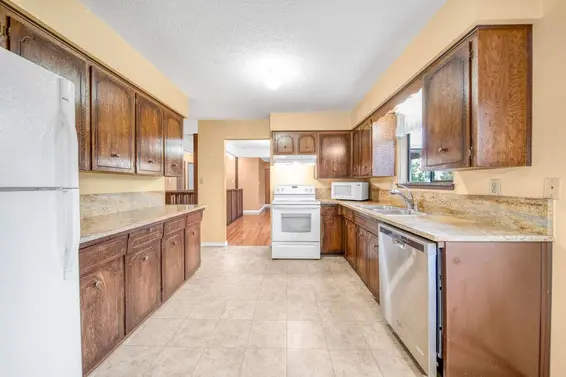 692 Alpine Court, North Vancouver For Sale - image 12