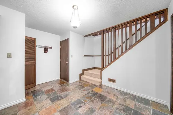 692 Alpine Court, North Vancouver For Sale - image 13