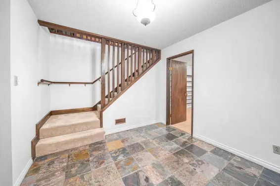 692 Alpine Court, North Vancouver For Sale - image 14