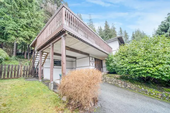 692 Alpine Court, North Vancouver For Sale - image 25