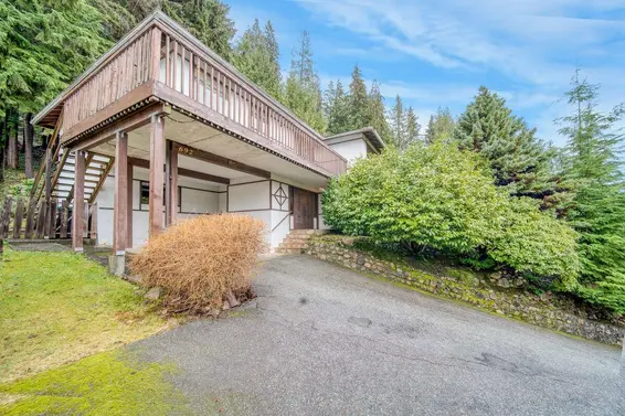 692 Alpine Court, North Vancouver For Sale - image 26