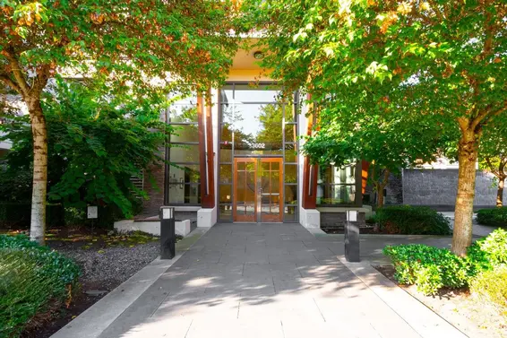 501 3602 Aldercrest Drive, North Vancouver For Sale - image 5