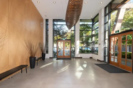 501 3602 Aldercrest Drive, North Vancouver For Sale - image 6