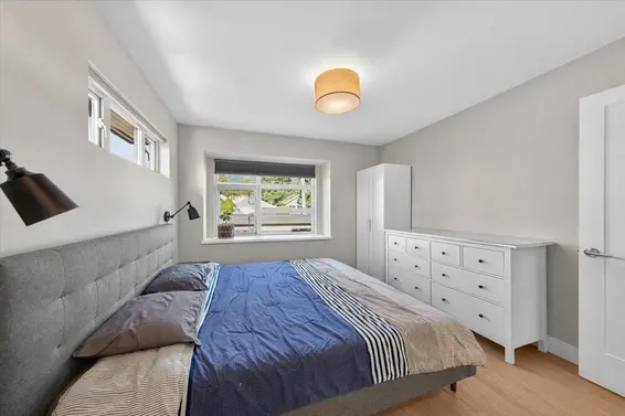 2 252 East 19th Street, North Vancouver For Sale - image 11