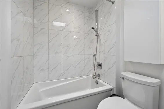 2 252 East 19th Street, North Vancouver For Sale - image 18