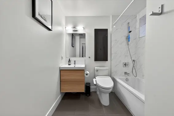 2 252 East 19th Street, North Vancouver For Sale - image 22