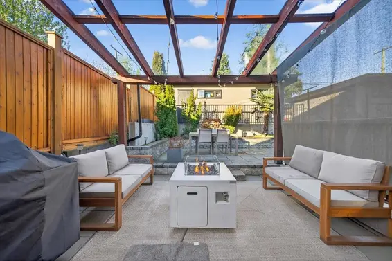 2 252 East 19th Street, North Vancouver For Sale - image 23