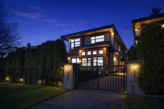 2 252 East 19th Street, North Vancouver For Sale - image 31