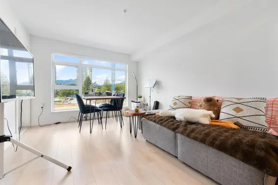 309 1519 Crown Street, North Vancouver For Sale - image 4