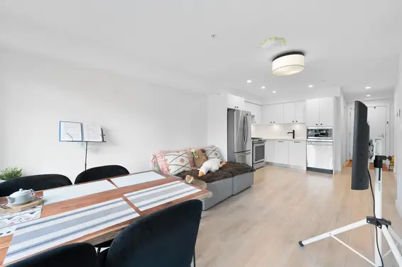 309 1519 Crown Street, North Vancouver For Sale - image 6