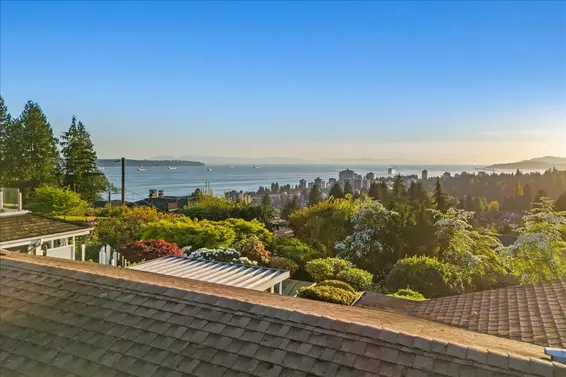 982 Braeside Street, West Vancouver For Sale - image 37