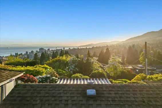982 Braeside Street, West Vancouver For Sale - image 38