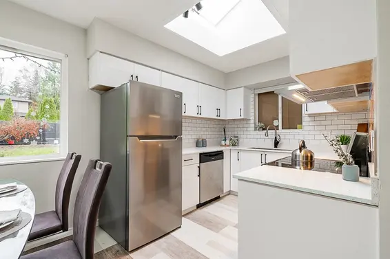 310 Inglewood Avenue, West Vancouver For Sale - image 8