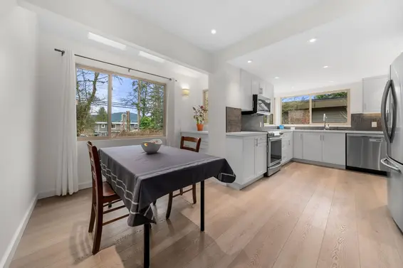 667 Fairway Drive, North Vancouver For Sale - image 7