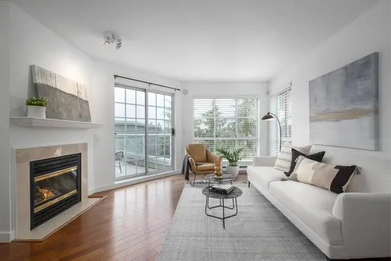 304 250 West 4th Street, North Vancouver For Sale - image 3