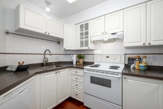 304 250 West 4th Street, North Vancouver For Sale - image 8