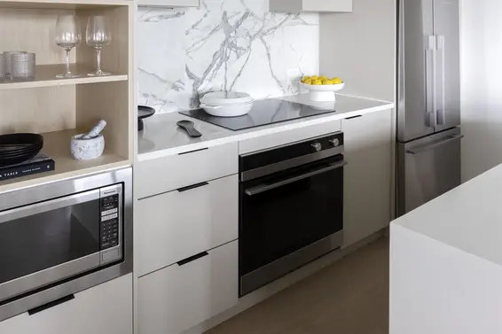 111/211 422 East 3rd Street, North Vancouver For Sale - image 4