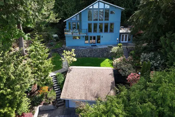 445 Mountain Drive, Lions Bay For Sale - image 2