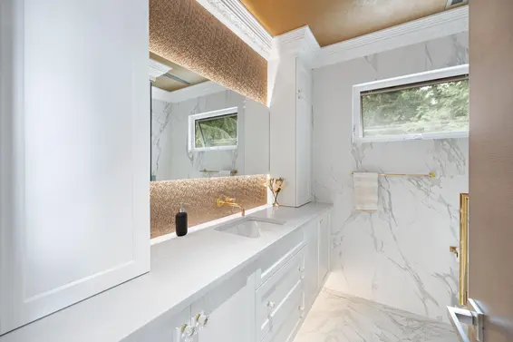 445 Mountain Drive, Lions Bay For Sale - image 36