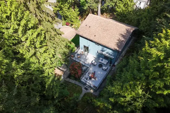 445 Mountain Drive, Lions Bay For Sale - image 4