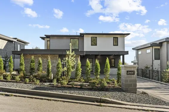 2866 Rodgers Creek Lane, West Vancouver For Sale - image 3