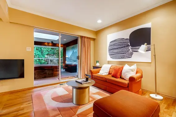 4695 Mapleridge Drive, North Vancouver For Sale - image 10