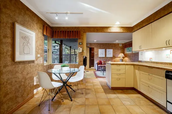 4695 Mapleridge Drive, North Vancouver For Sale - image 12