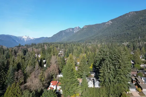 4695 Mapleridge Drive, North Vancouver For Sale - image 35