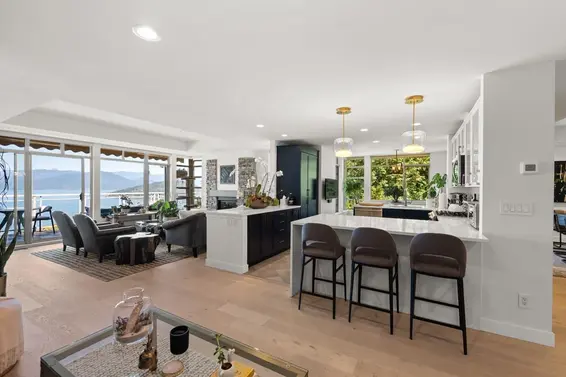 8689 Seascape Drive, West Vancouver For Sale - image 7