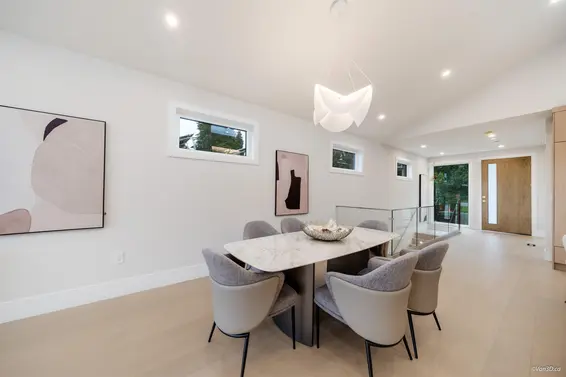 971 Adderley Street, North Vancouver For Sale - image 12