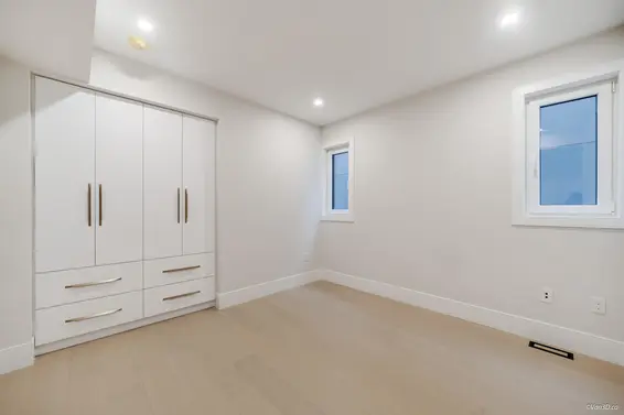 971 Adderley Street, North Vancouver For Sale - image 30