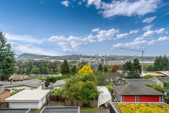 971 Adderley Street, North Vancouver For Sale - image 6