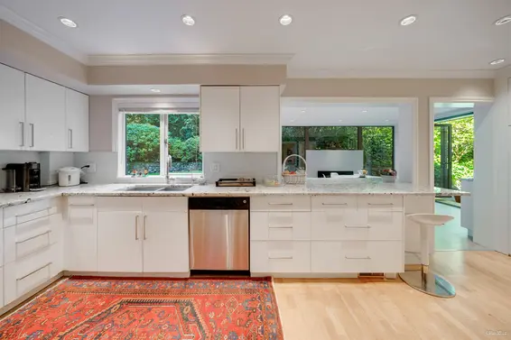 485 Southborough Drive, West Vancouver For Sale - image 15