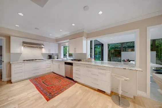485 Southborough Drive, West Vancouver For Sale - image 16