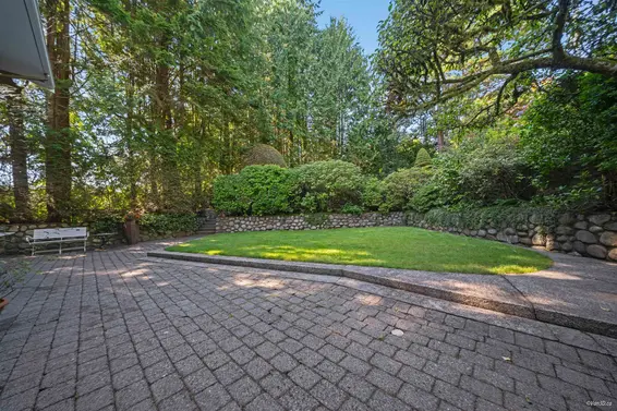 485 Southborough Drive, West Vancouver For Sale - image 30
