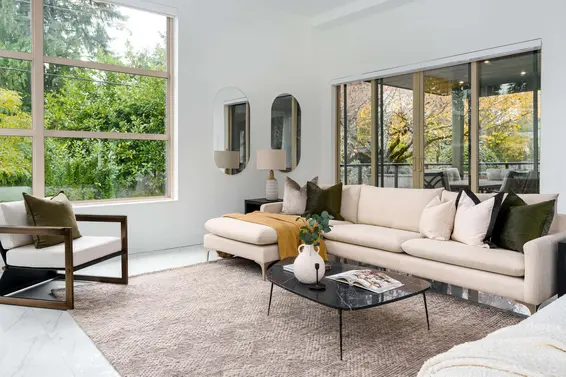955 Melbourne Avenue, North Vancouver For Sale - image 2